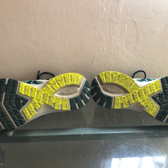 Brooks Women's Launch 6 - Picture 6 of 6